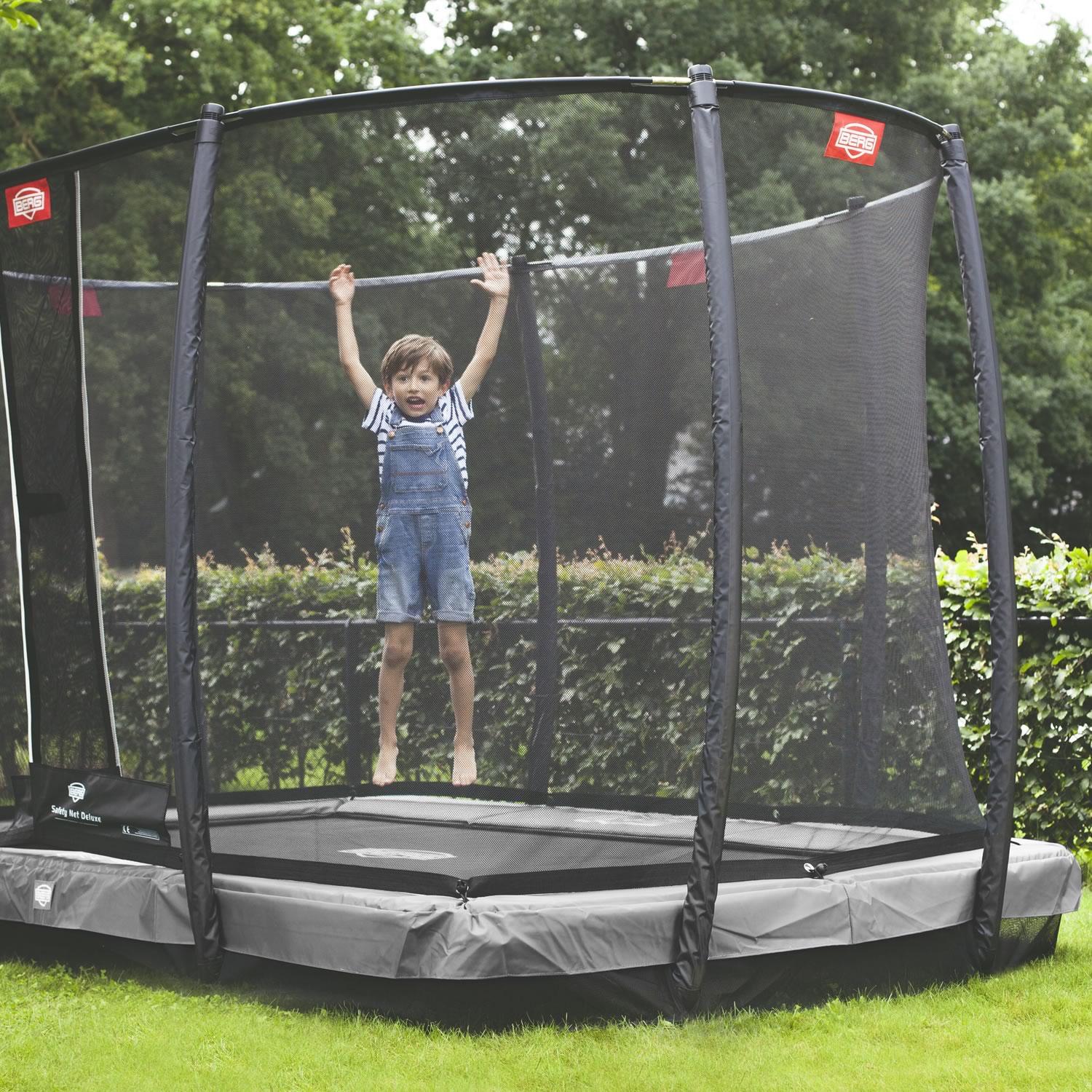 Berg Ultim InGround 330 Black incl. Safety Net Deluxe - Best quality, biggest